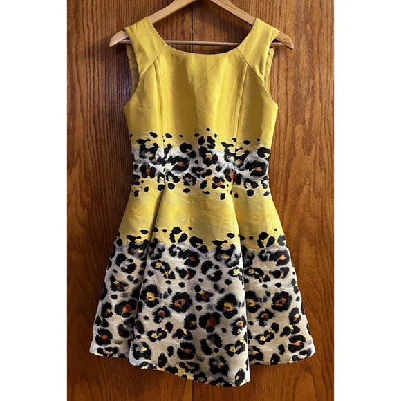 GIZIA Dress‎ Wm’s 36 EU 8 US Yellow Fit & Flare Sleeveless Leopard Prom Party - Picture 1 of 16